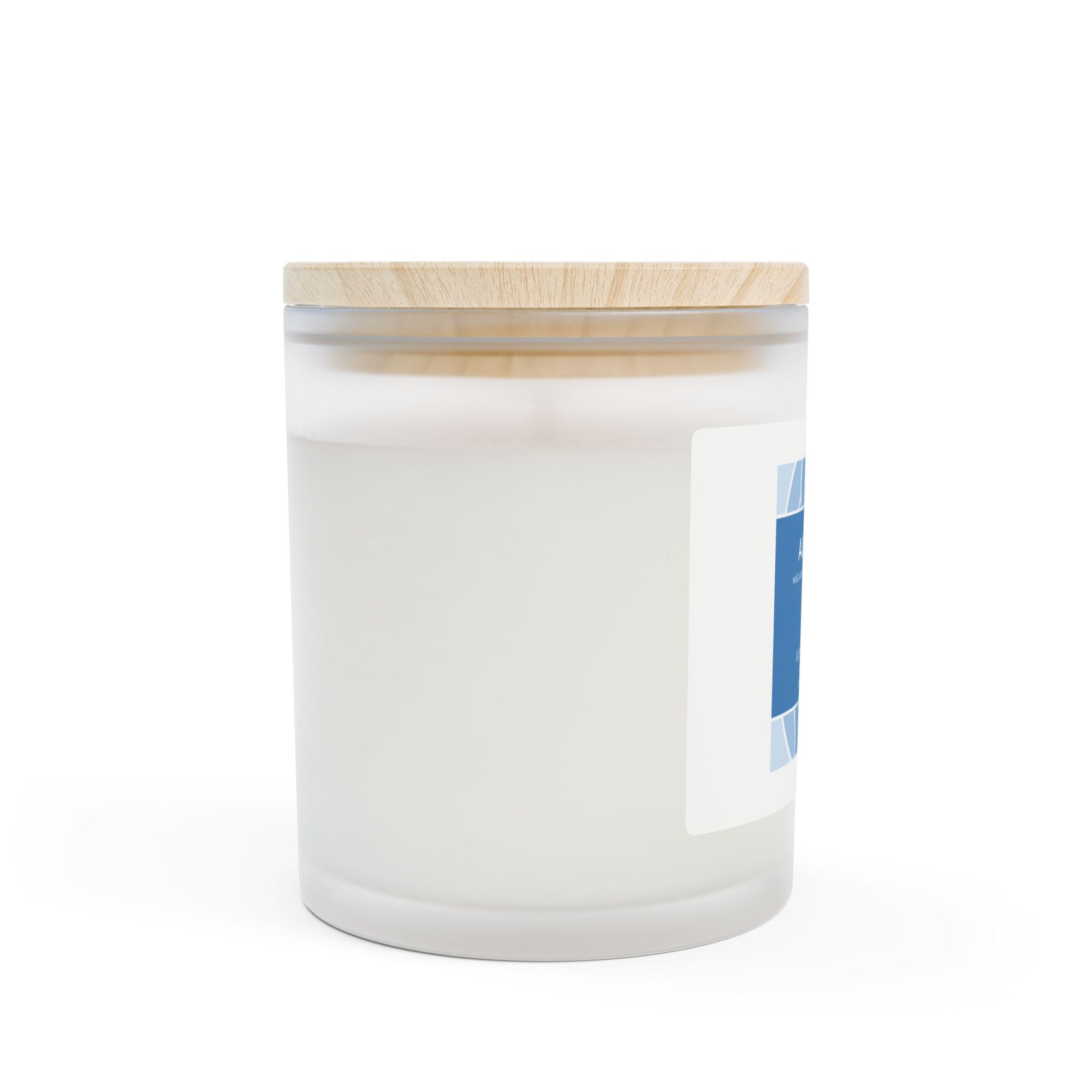 Close-up of the Algarve candle by Atelier Formosa – designed to evoke seaside memories