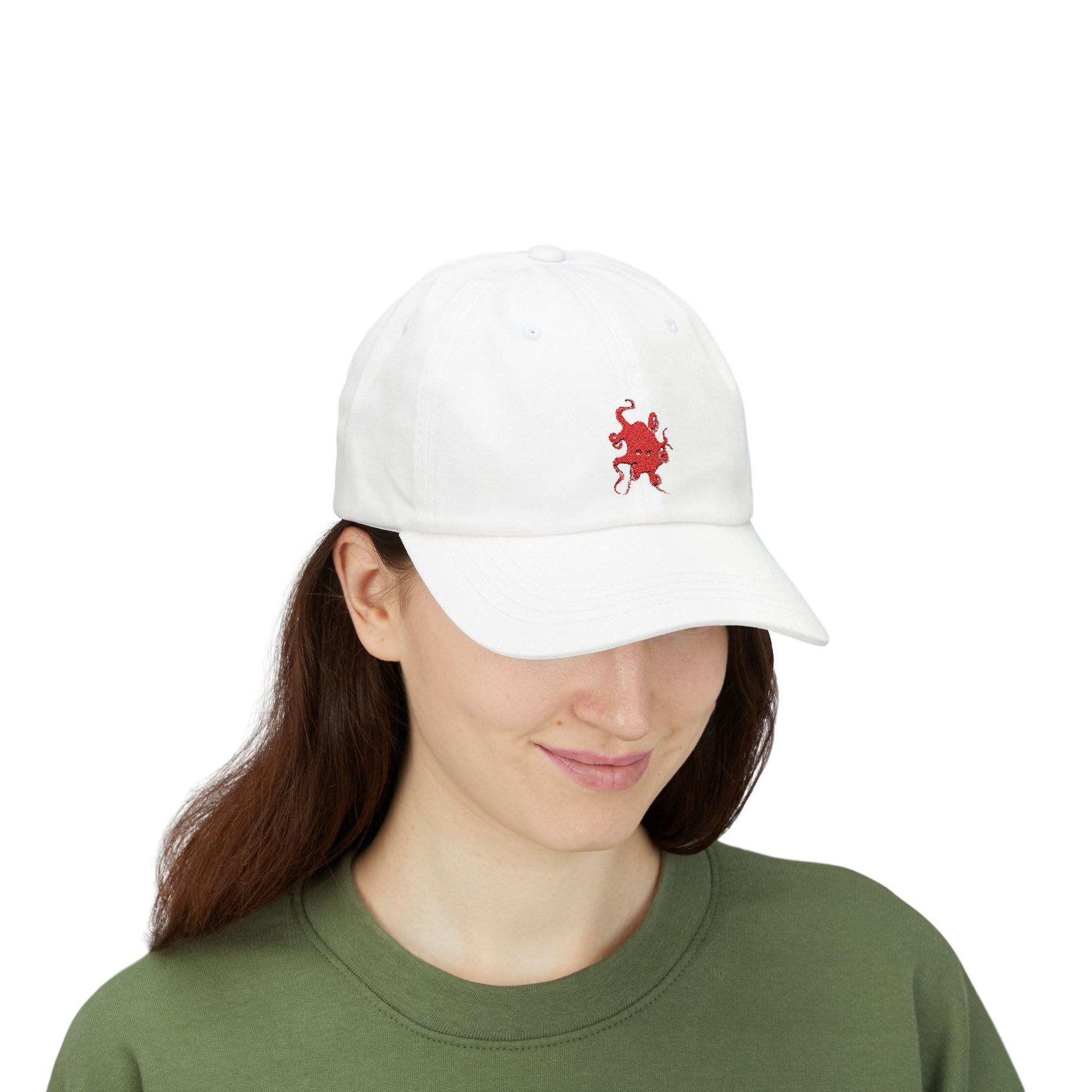You are the star of the beach or of the city with this white hat embroidered